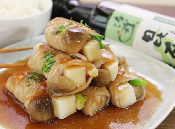 Thịt heo cuộn măng mới lạ
