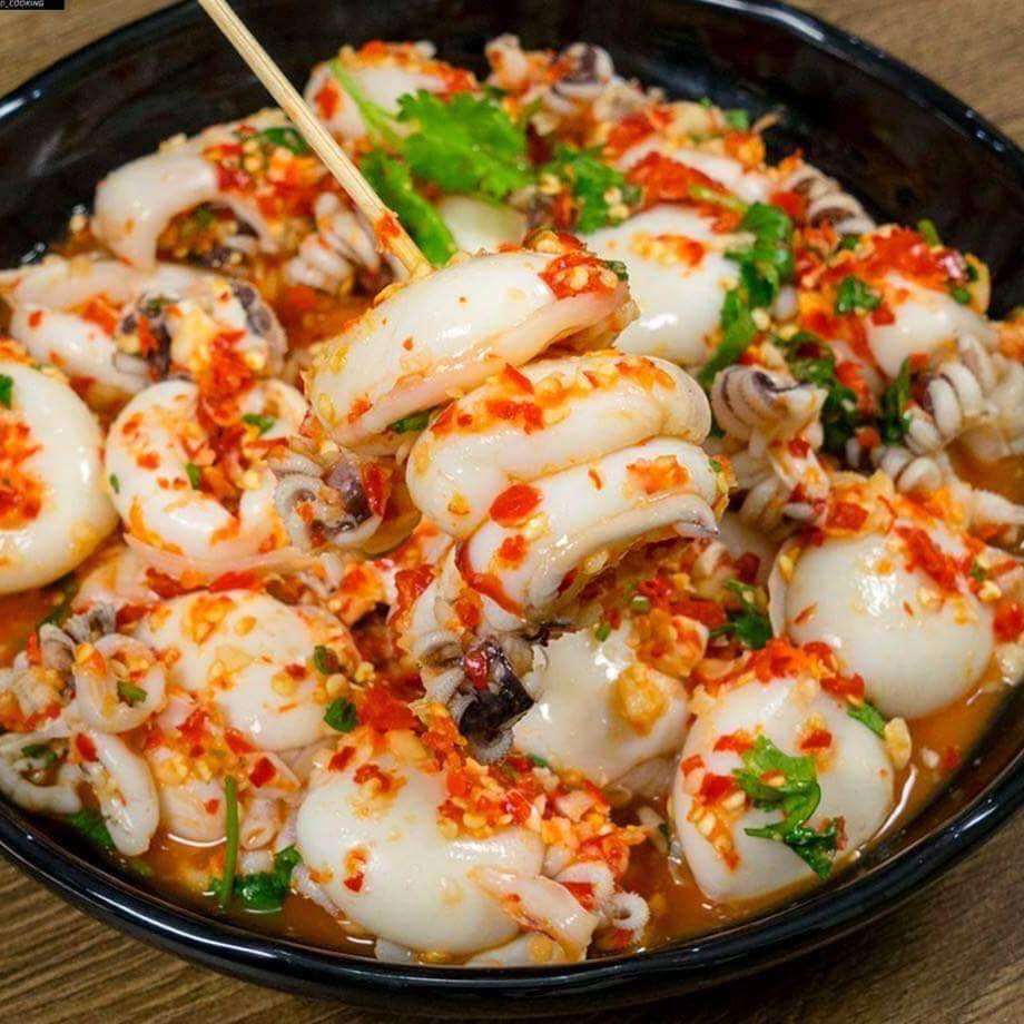 BẠCH TUỘC SỐT CHUA CAY KIỂU THÁI