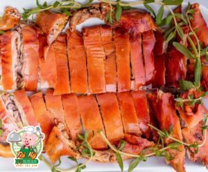 Đặt heo quay ngày tết giá không đổi