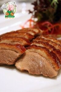 Cách tẩm ướp vịt quay chuẩn nhà hàng